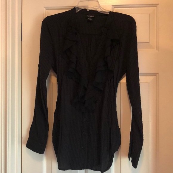 Black Daytrip Top. Purchased at the Buckle - Picture 2 of 4